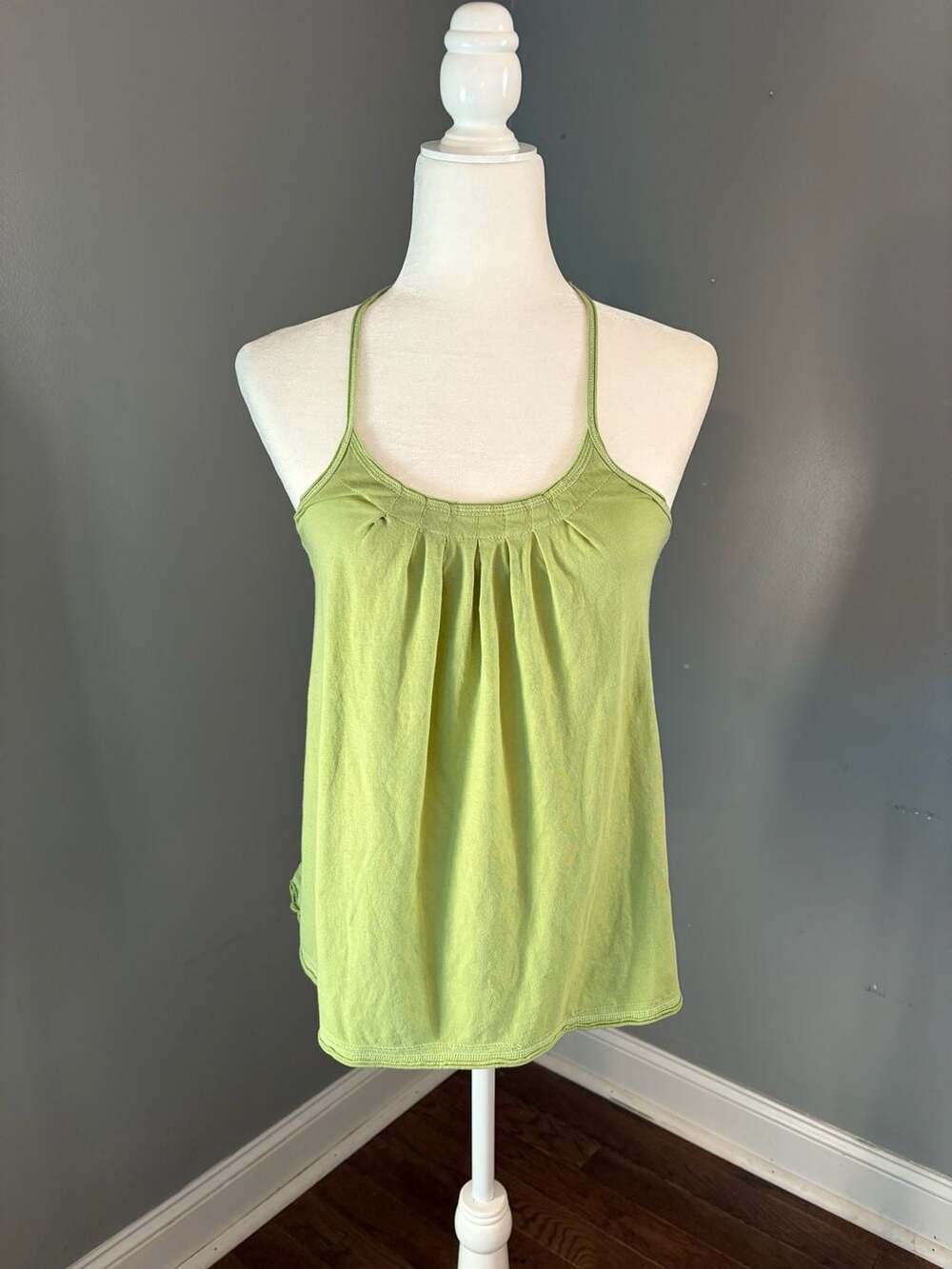 Women's Abercrombie & Fitch Pea Green Spaghetti Strap Tank Top